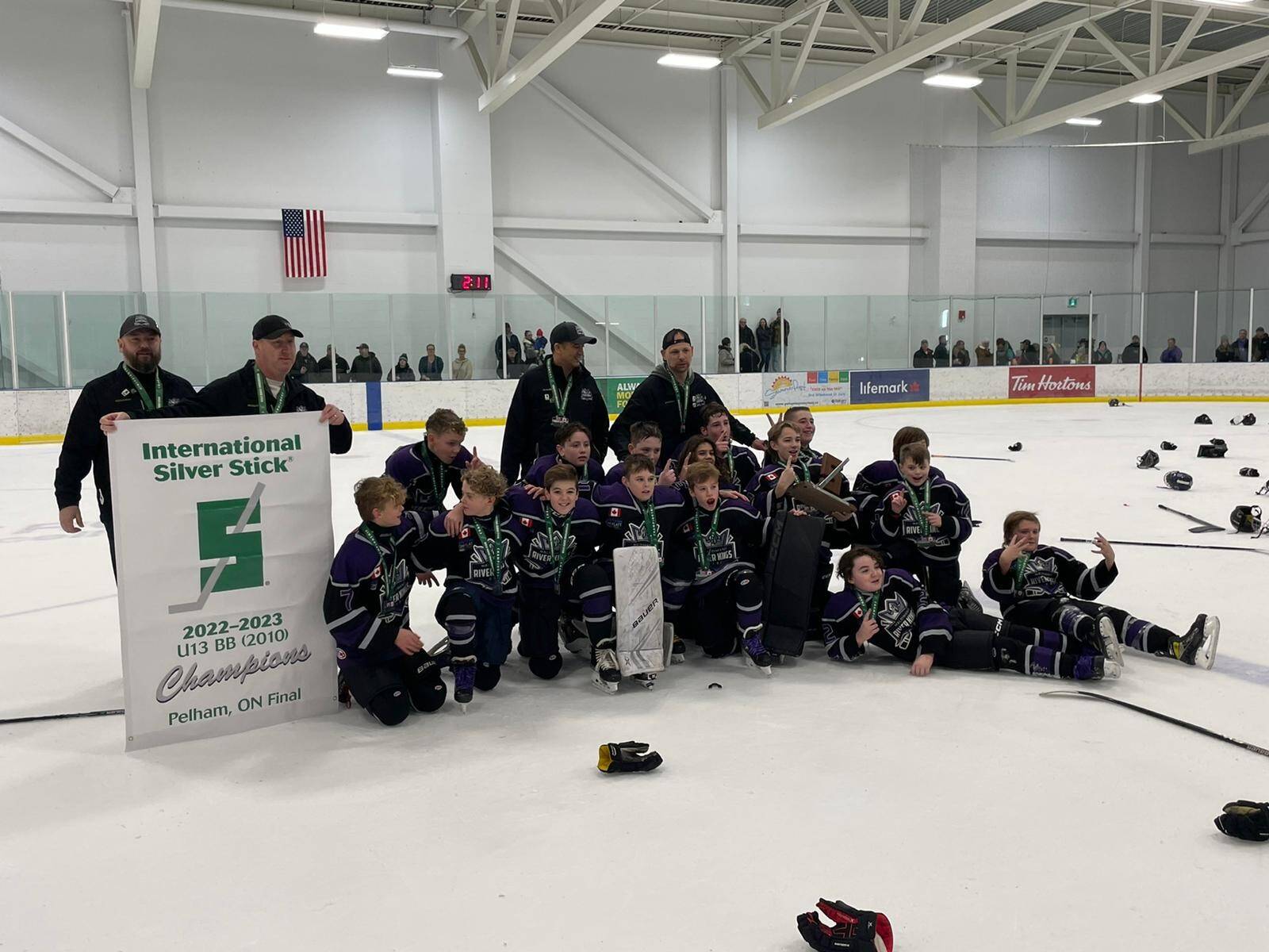 U13BB_Silver_Stick_Win_Team_Jan_2023.jpg